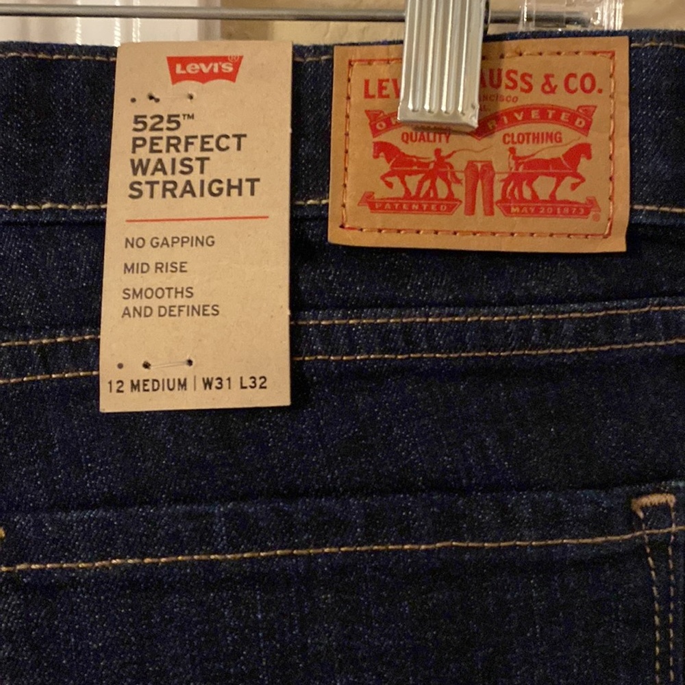 Jean - Picture 3 of 5